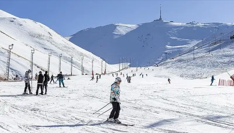 Palandöken Kayak Merkezi’nde Görülmemiş Kar Kalınlığı!