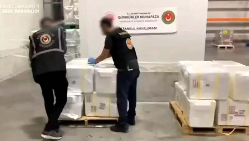 İstanbul Havalimanı’nda Şok Edici Uyuşturucu Operasyonu: 455 Kilo Kokain Yakalandı