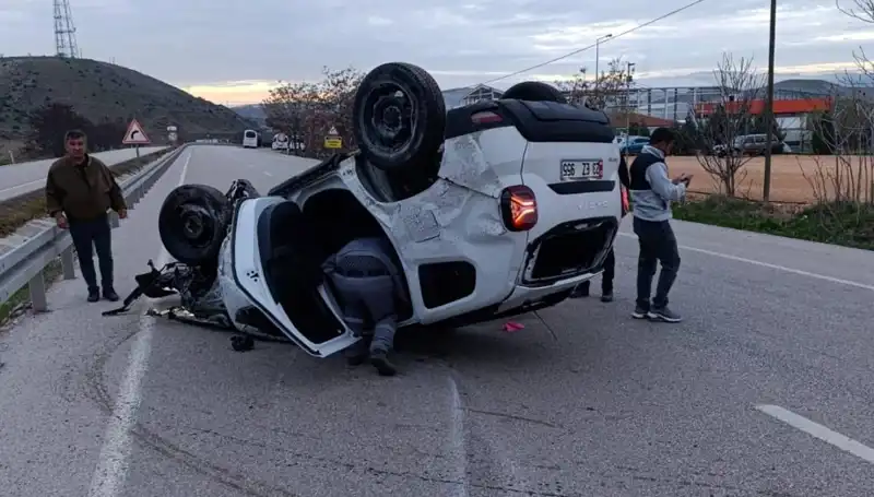 Kontrolden Çıkan Otomobilin Takla Atma Anı Şok Yarattı