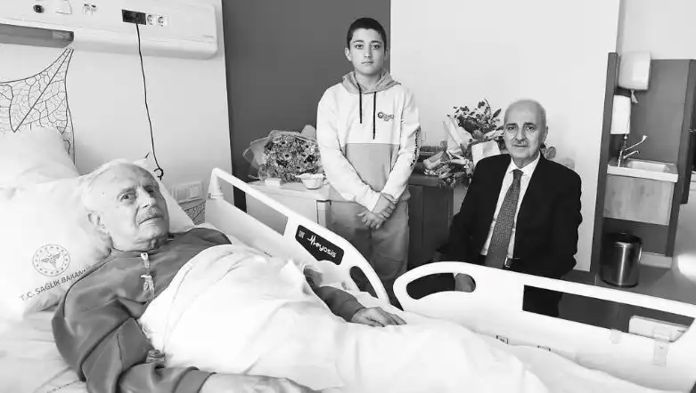 AK Parti Kurucusu Burhan Abiş Hayatını Kaybetti: Siyasi Duruşu ve Mirası
