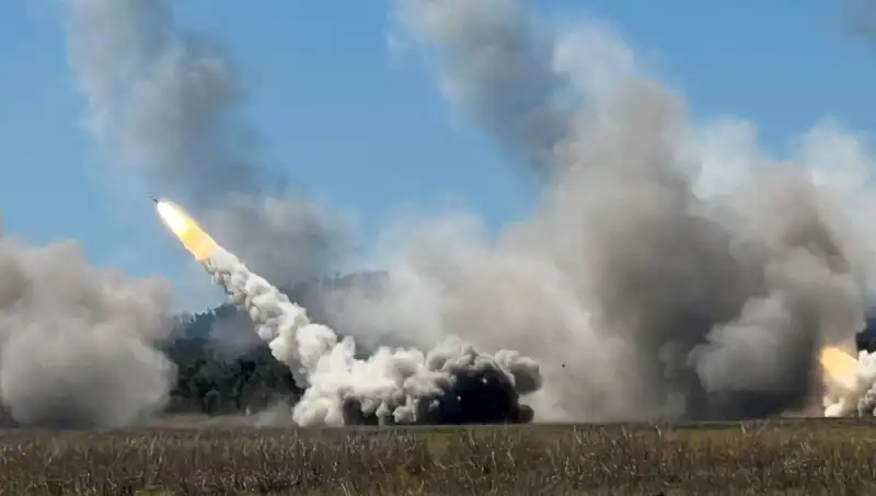 Avustralya'nın En Büyük Askeri Tatbikatında HIMARS Atışıyla Tarih Yazıldı