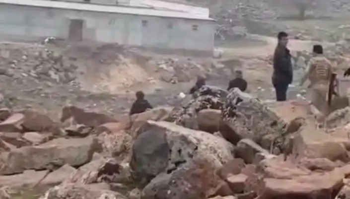 Diyarbakır'da Taşlı, Topalı ve Silahlı Kavga: üç Can Gitti