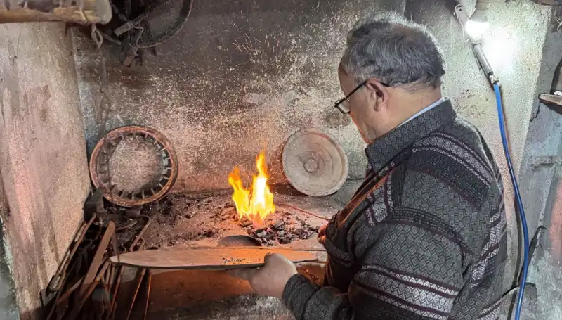 Baba Mesleğini 20 Metrekarelik Dükkanında Geleceğe Taşıyan Usta