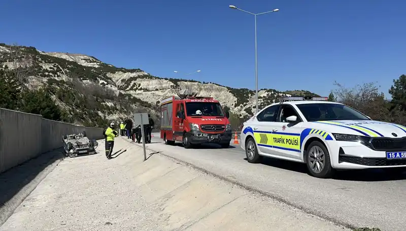 Burdur'da Çocukların da Bulunduğu Feci Kaza: Dört Yaralı