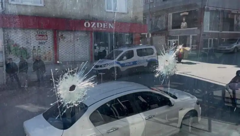 Bursa'da Kıraathaneye Silahlı Saldırı! Olayın Ardındaki Sebepler Neler?