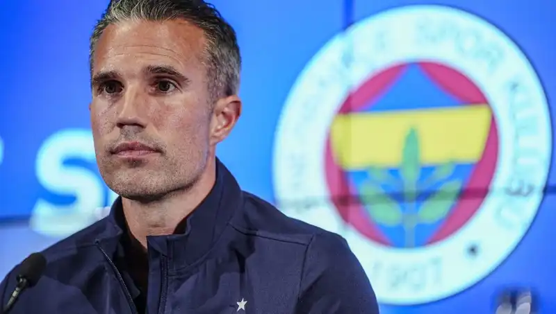 Robin van Persie'den Fenerbahçe ile Tur Şansı Hakkında Çarpıcı Açıklamalar