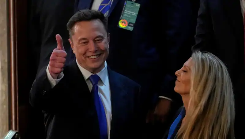 Elon Musk'tan Şaşırtıcı Açıklama: Ukrayna Seçimleri ve Zelenski'nin Geleceği