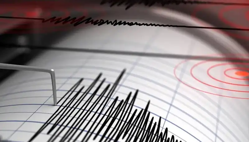 Manisa'da 4 Büyüklüğünde Deprem: Saatlerce Süren Korku ve Endişe