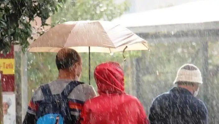 Aydın'da Sağanak Yağış Geliyor! Meteoroloji'den Önemli Uyarı