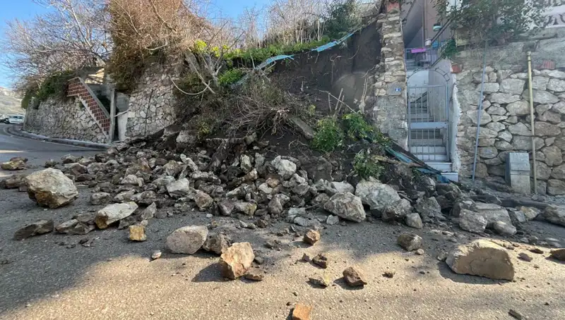 İstinat Duvarı Çöktü: Güvenlik Endişeleri Artıyor