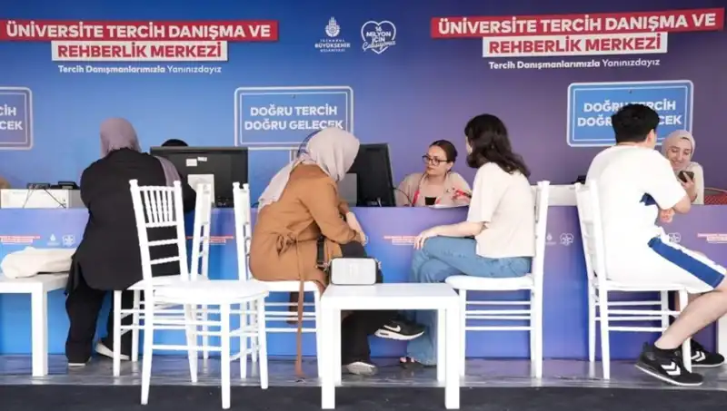 İstanbul’da Öğrenciler İçin Yeni Bir Destek: İBB Tercih Danışma ve Rehberlik Merkezleri