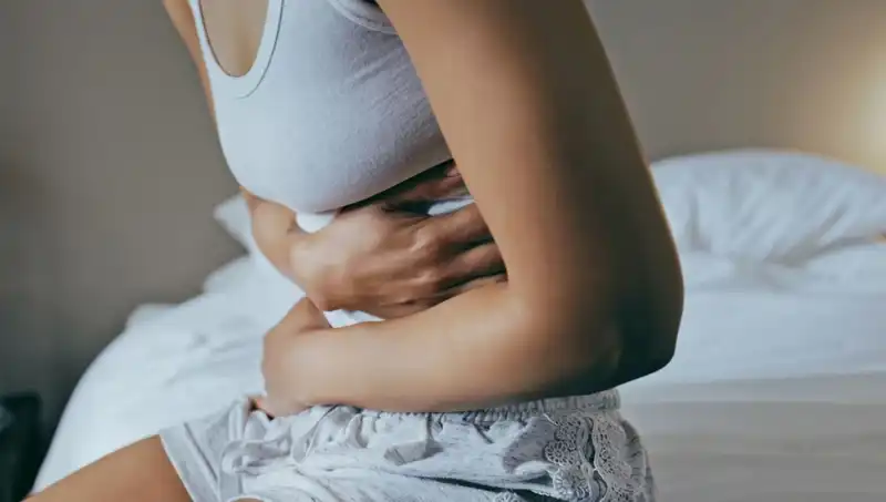 Mide Ağrısı Sanarak Geçiştirdi, Doktorlar 1 Yıl Ömrü Kaldığını Söyledi!