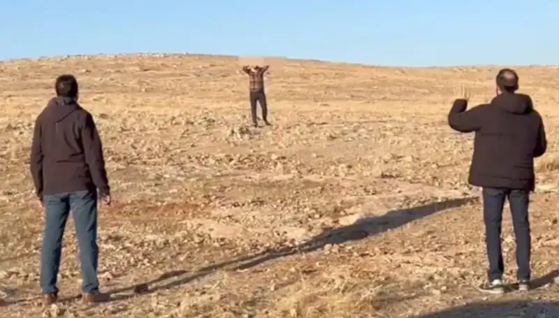 Jandarma ve MİT İş Birliğiyle Terör Örgütünün Sabotajcısı Teslim Oldu!