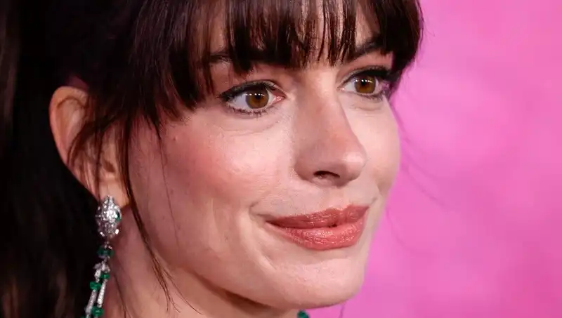 Hollywood'un Korkutucu Estetik Trendi: Yüzlere Ölü İnsan Derisi Enjekte Edilmesi