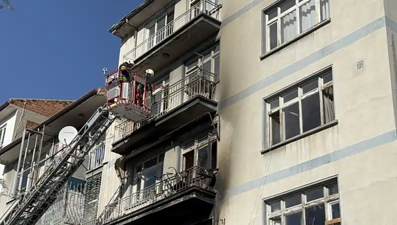 Konya’da Yangın Faciası: İki Çocuk Hayatını Kaybetti, Aile Alevler İçinde Kaldı