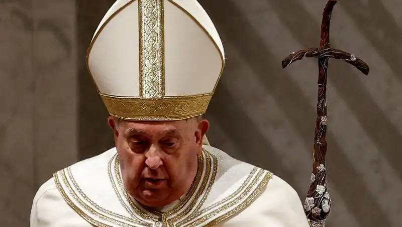 Vatikan'da Gözler Papa Francis'te: Hastanede Durumu Merakla Bekleniyor
