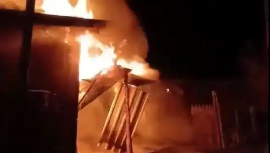 Karabük'te Yangın Felaketi: İki Ev Kül Oldu