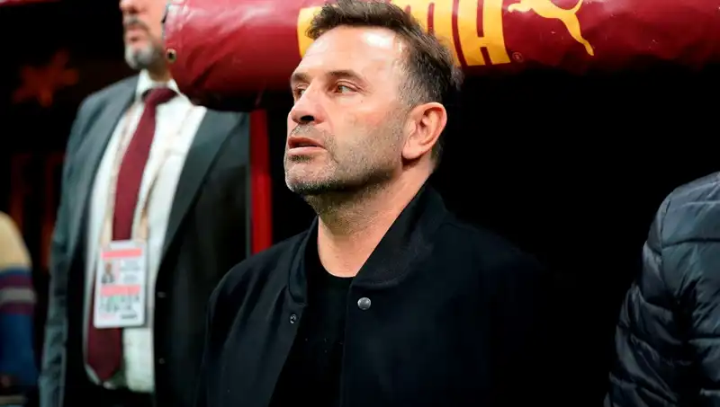 Galatasaray’da Okan Buruk’tan Sürpriz Değişiklik: Neden Beklenenden Farklı?