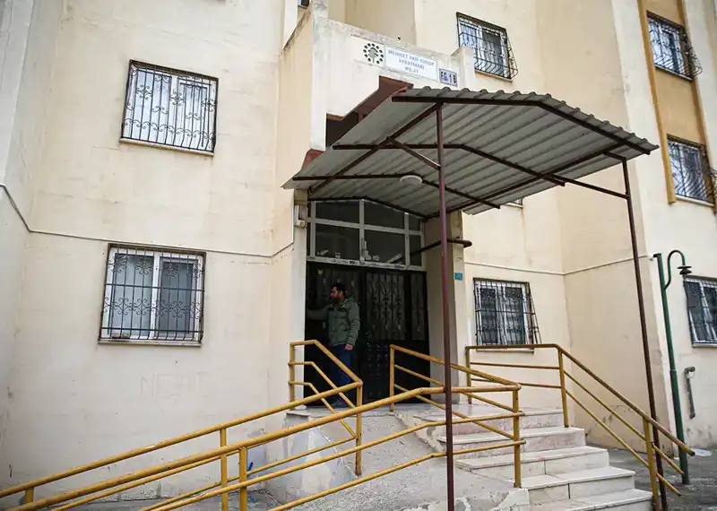 Asansörde Yaşanan Olay: Çatı Güvencinlikleri Çalındı!