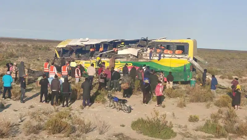 Bolivya’da Feci Otobüs Kazası: 37 Kişi Hayatını Kaybetti, 39 Yaralı