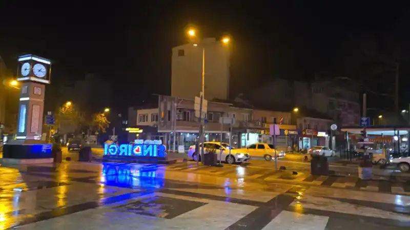 Sındırgı'da 5.1 Büyüklüğünde Deprem: Halkta Korku ve Endişe Yarattı