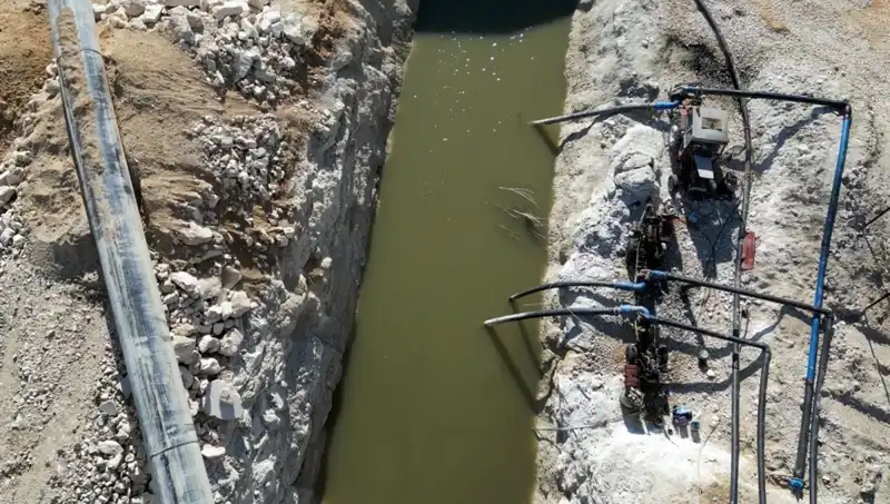 Karaman'ın Musluk Suyuna Petrol Karıştığı Kesinleşti: Sulama Pompaları Şüpheli Mi?