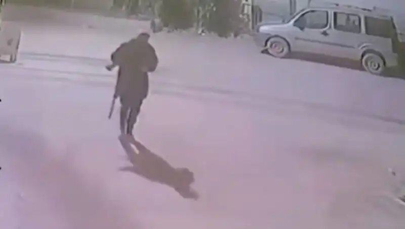 Mertcan Cinayetinde Şok Gelişme: Zanlı Av Tüfeğiyle Kameralara Yakaladı