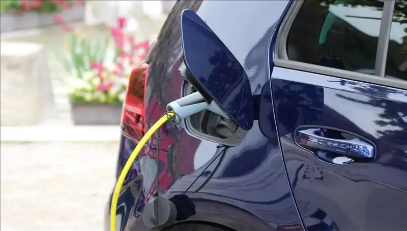 Tesla'yı Geride Bırakacak: Yeni 1500 Kilometre Menzilli Elektrikli Araç