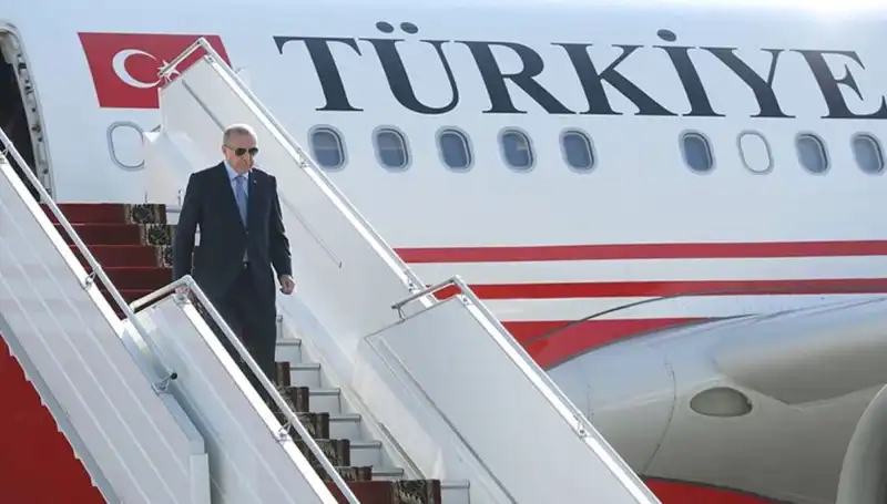 Cumhurbaşkanı Erdoğan, İtalya Çıkarması Sonrası Türkiye'ye Döndü
