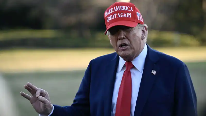 Trump’tan Kendisine Dikkat Çeken Övgü: "Ukrayna Krizinde ABD'yi Savaşa Sürüklemekten Korudum"