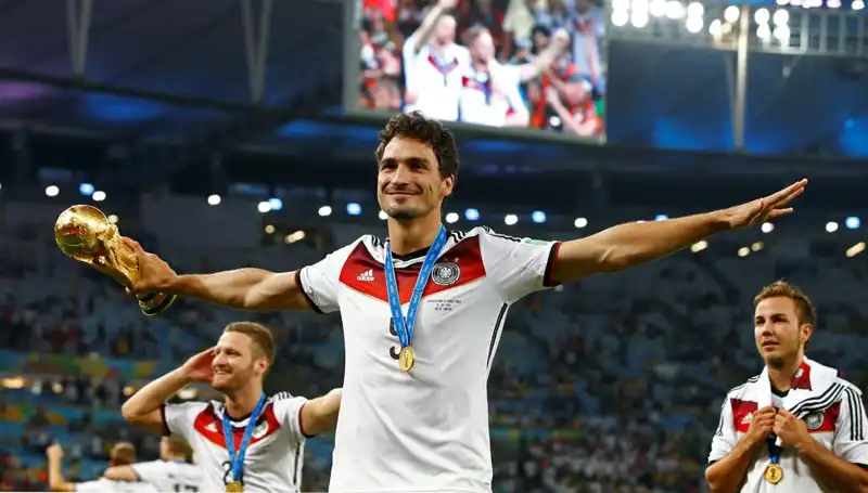 Almanya Futbolunun Efsanesi Hummels, Futbol Kariyerine Veda Ediyor!