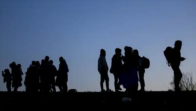 Kırklareli'nde Düzensiz Göçmen Operasyonu: 13 Yakalandı!