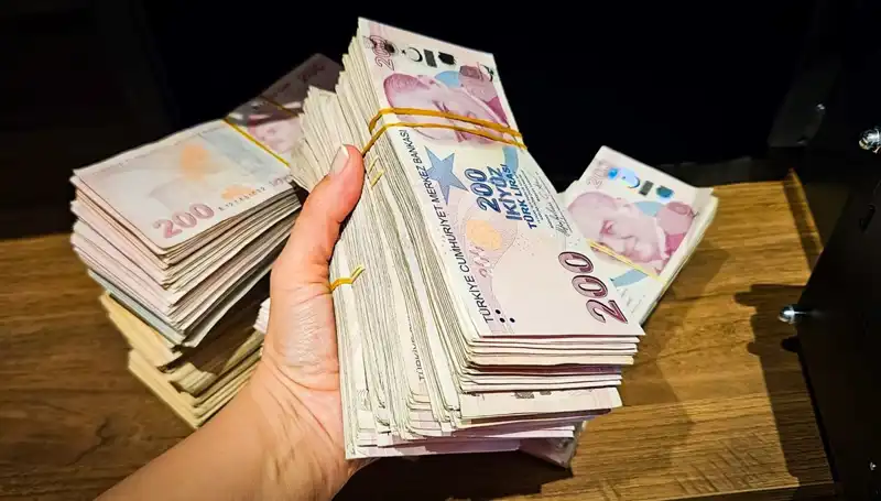 Türkiye'de Mevduat Rekorları: 12 Trilyon Lira Yatırımcıları Bekliyor!