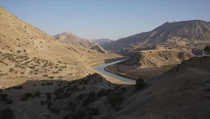 Tahran'da Su Azlığı Alarmı: İçme Suyu Tüketimini Yüzde 20 Azaltma Çağrısı