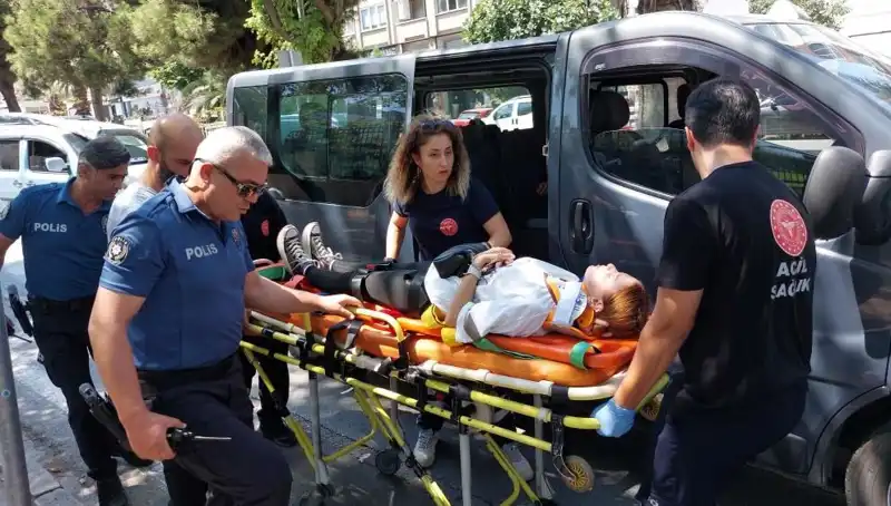 Samsun'da Minibüs ile Kamyon Çarpıştı, Yaralılar Var!