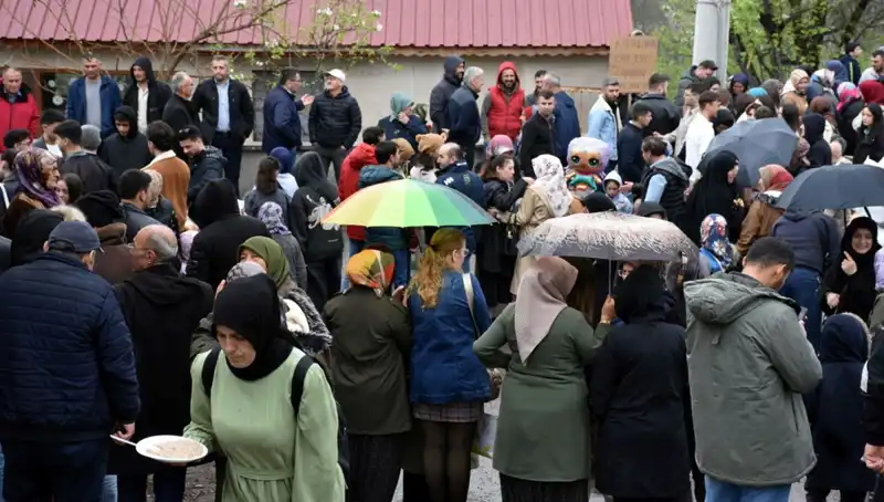 100 Yıllık Gelenek Canlandı: 12 Bin Kişi Bayramda Bir Araya Geldi!
