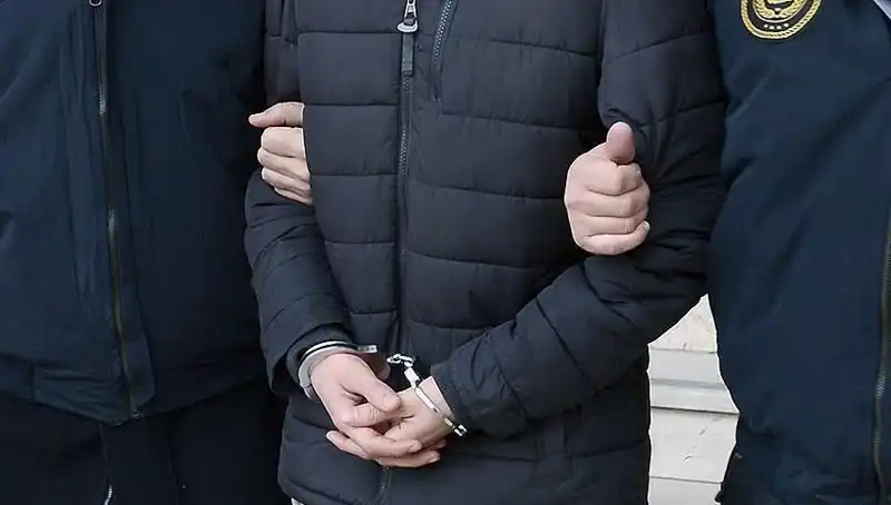 Samsun'da Aranan Firari Hükümlü Yakalandı: Hırsızlık ve Silahlı Tehdit Suçları