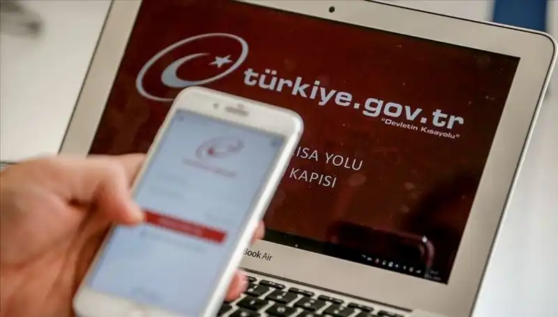 e-Devlet Üzerinden 8 Bini Aşkın Hizmet: Bakan Kacır Açıklamalarda Bulundu